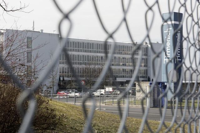 Des informaticiens roumains travaillent sur le site meyrinois de Firmenich pour 800?euros par mois. Des informaticiens roumains travaillent sur le site meyrinois de Firmenich pour 800?euros par mois.