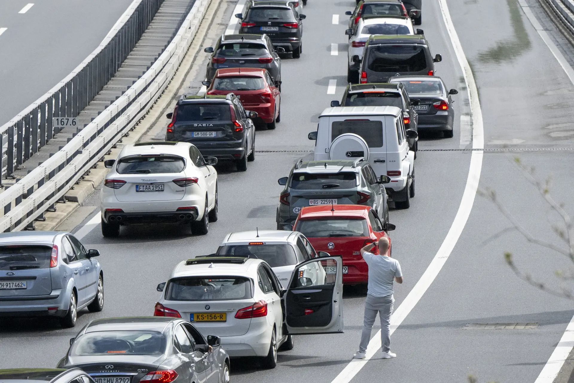 Trafic routier: Jusqu’à 20 km de bouchons attendus au Gothard ce week-end de Pentecôte