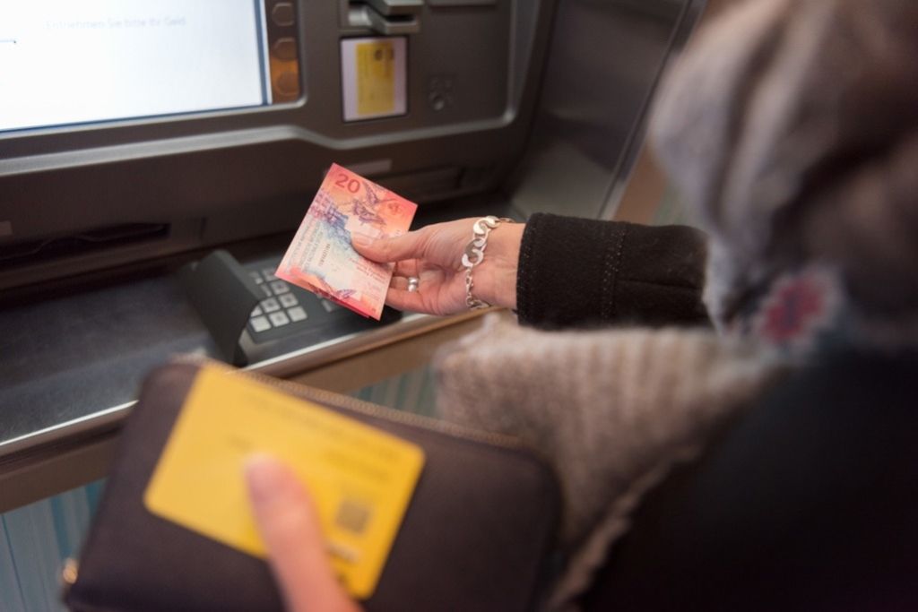 Bargeld Irrsinn Ein Schlag Für Die Digitalisierung So Tickt Die Eu Geldwelt - 1lkaubt