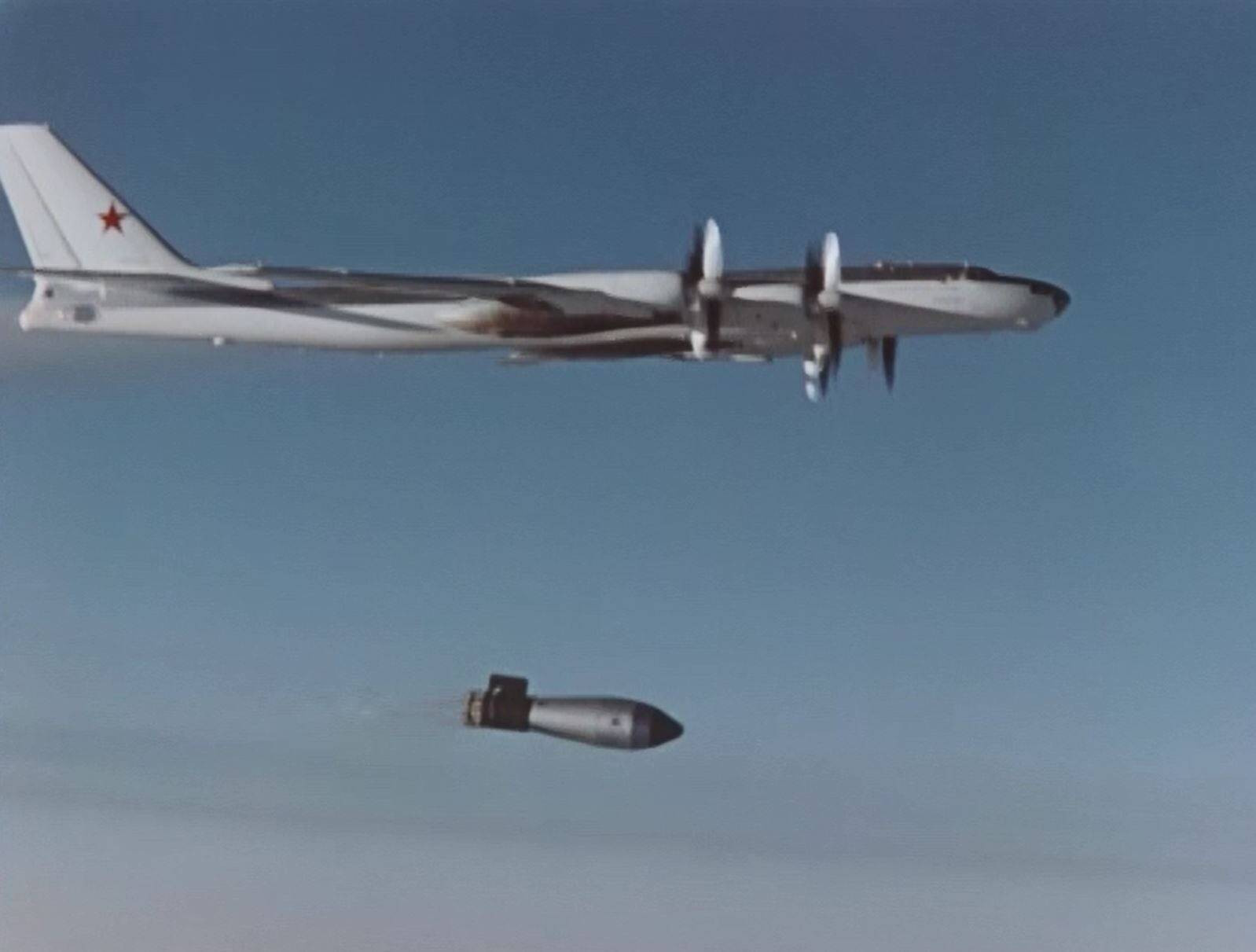 Les archives du mardi – 27 octobre 1961: Les Suisses impuissants face à la Tsar Bomba de l’URSS