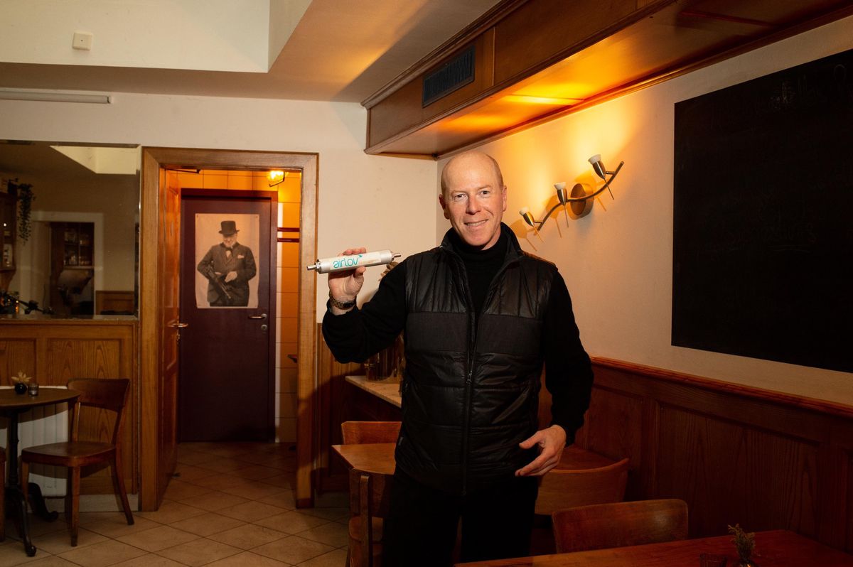 Stéphane Martin présente sa solution Airlov pour optimiser la combustion des hydrocarbures dans les moteurs thermiques.