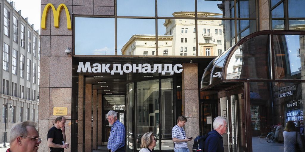 プーチンの希望的考え：なぜ西洋企業がロシアに戻らないのか