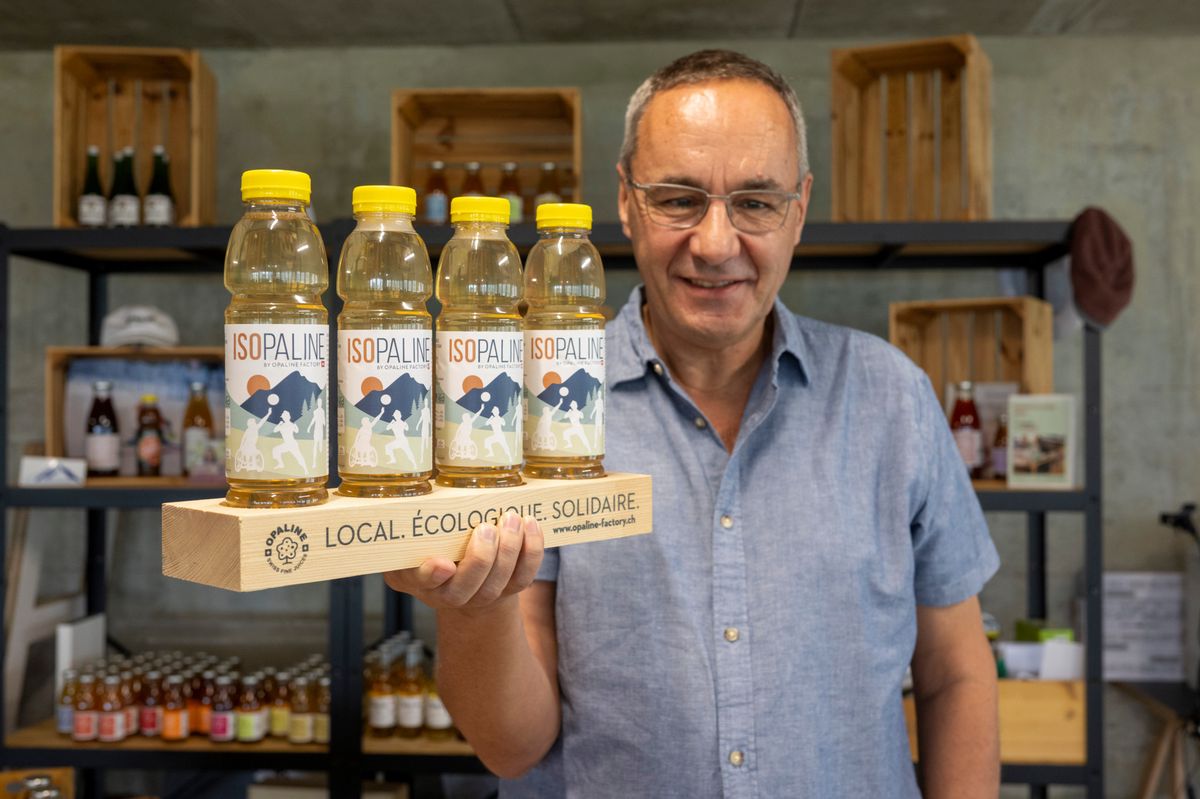 Alexandre Fricker, pdg de Opaline, présente sa nouvelle boisson isotonique, Isopaline