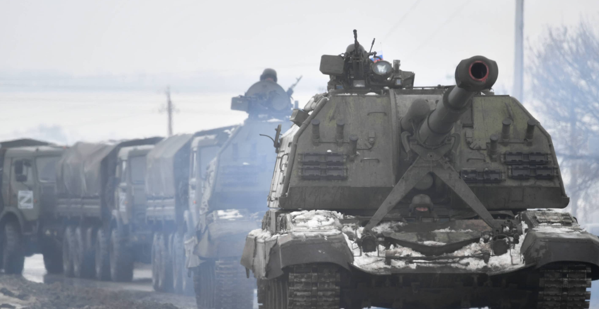 Russische Artillerieeinheiten, unterwegs zum Beispiel mit Panzerhaubitzen, können sich so selten vor Gegenangriffen sicher fühlen.