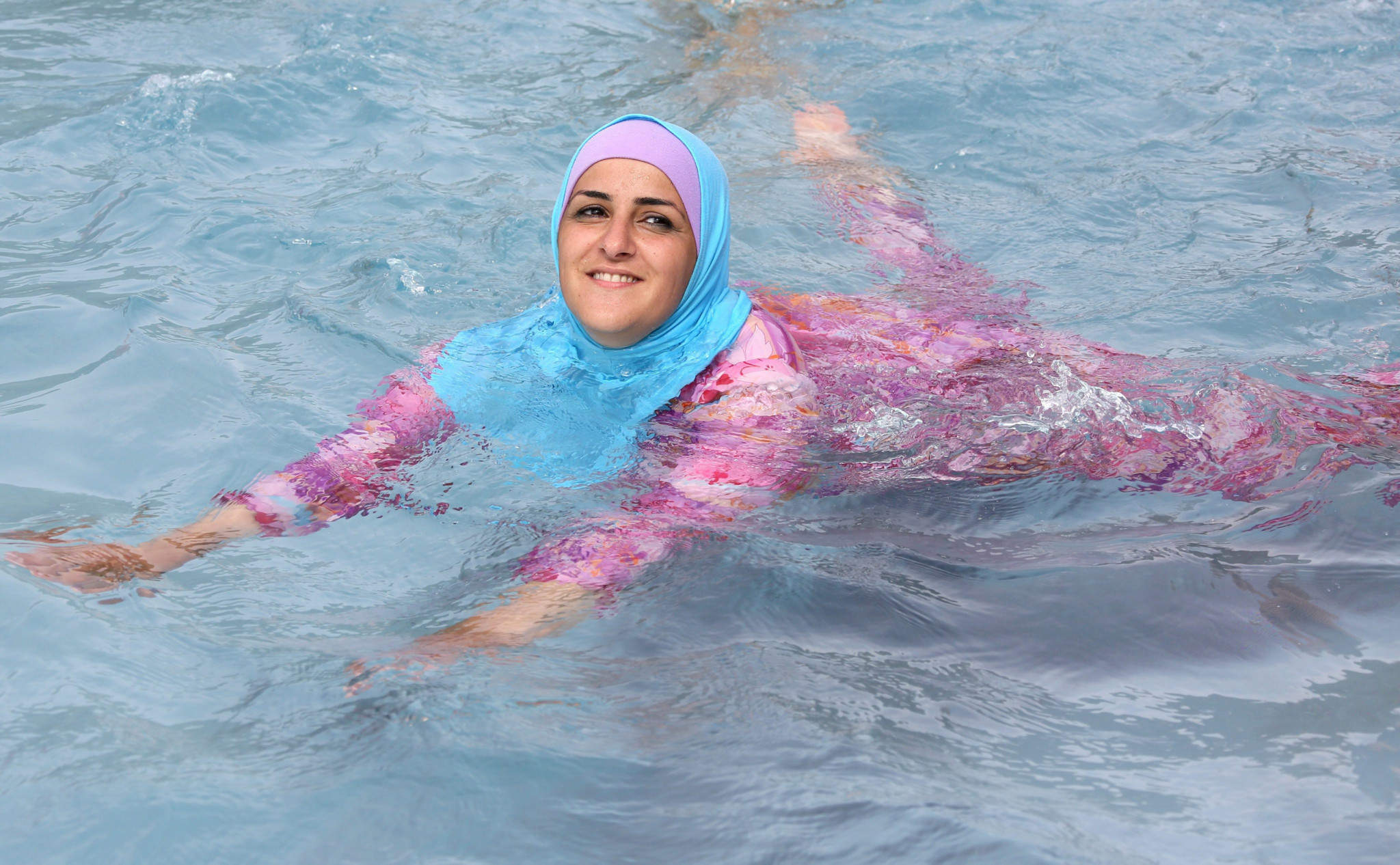 Badiregeln in der Schweiz: Anlässlich Burkiniverbot sagt der Hygieneexperte: «Nacktbaden ist vorteilhaft»