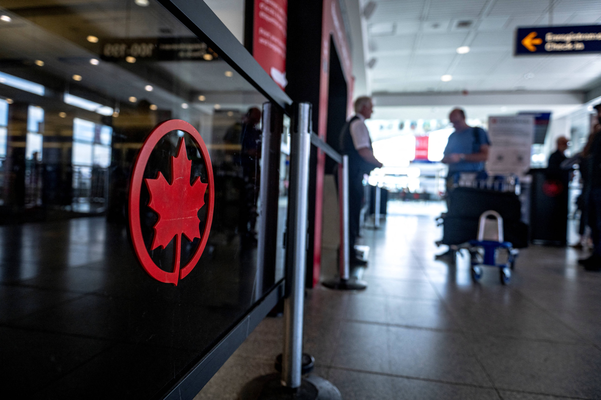 Aéroport de Montréal: Un employé meurt écrasé par un avion lors d’opérations au sol