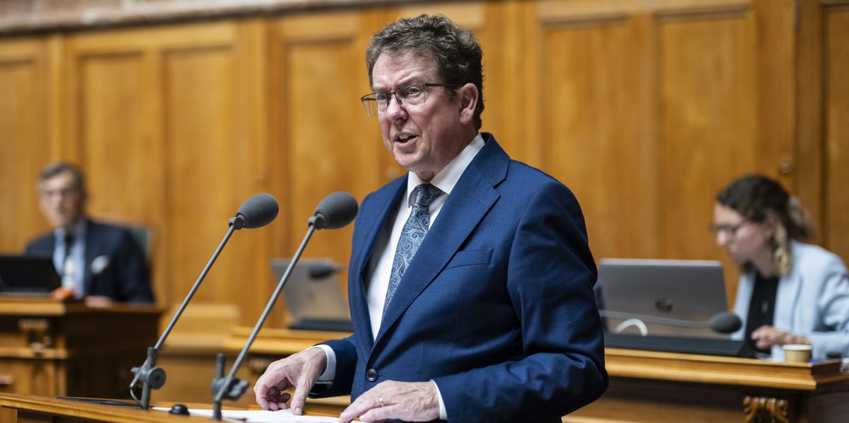 Le conseiller fédéral Albert Rösti s'exprime sur la protection contre le bruit lors de la session d'automne des Chambres fédérales, le mardi 10 septembre 2024 au Conseil national à Berne.
