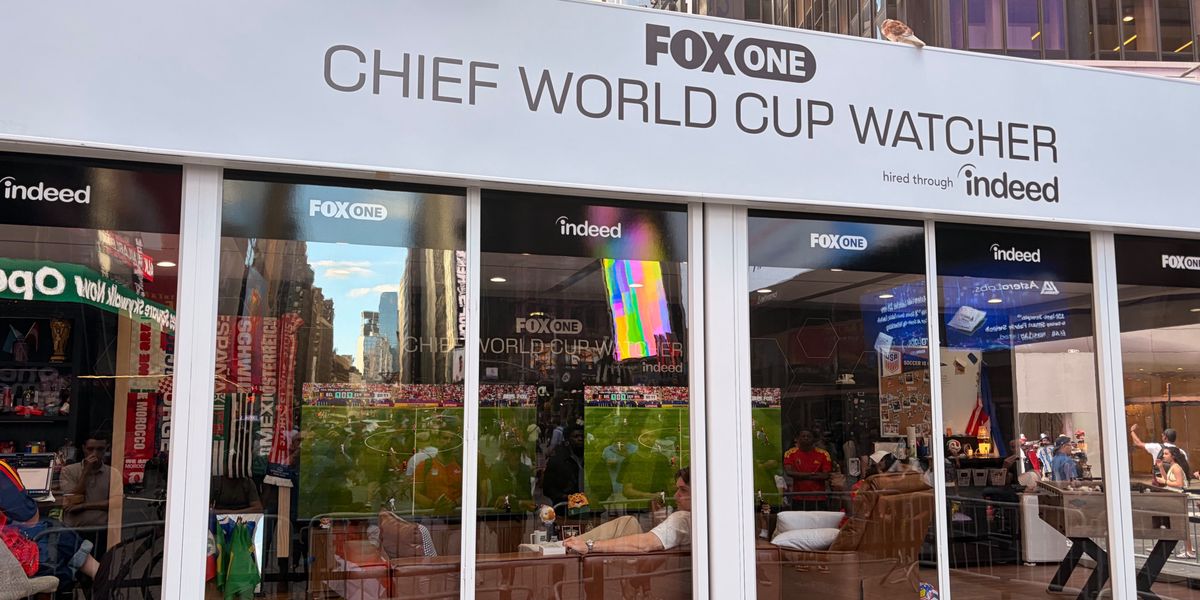 Mitten-in-New-York-Sie-schauen-alle-WM-Spiele-und-bekommen-daf-r-50-000-Dollar