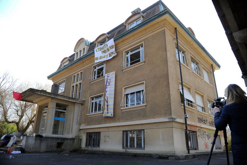 Les étudiants de Malagnou craignent un retour chez leurs parents