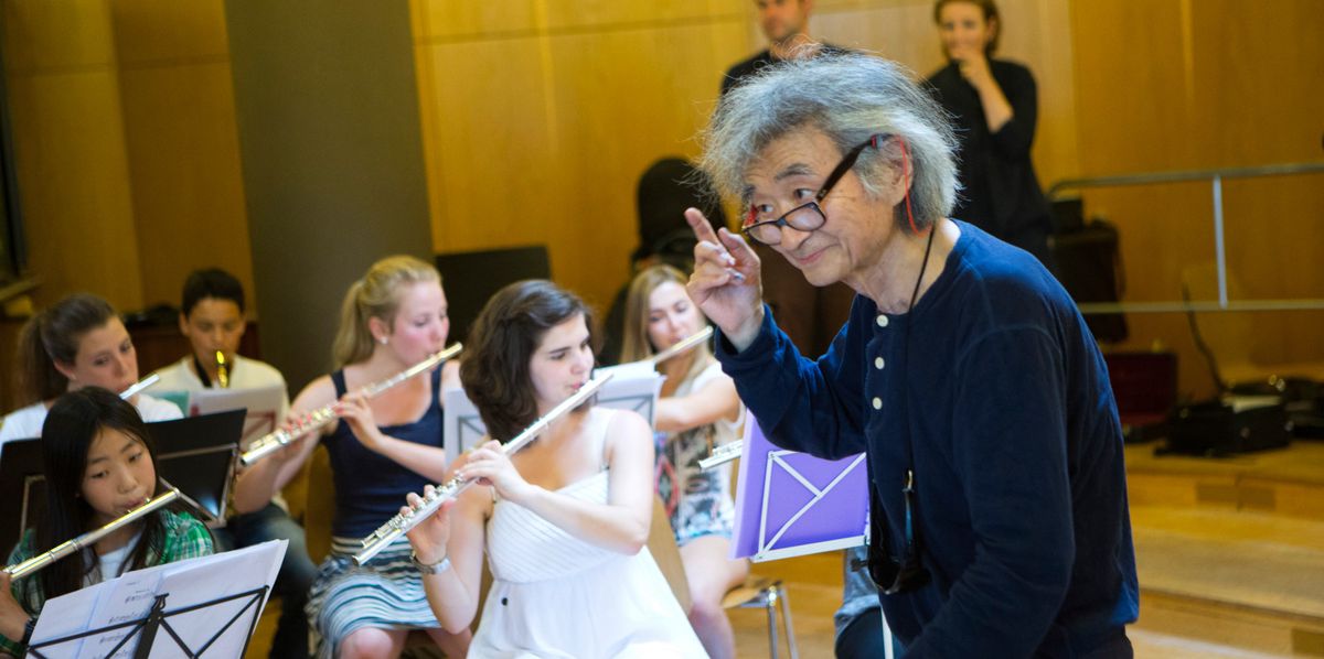 Seiji Ozawa en répétition avec les élèves du Conservatoire dans le cadre de la Seiji Ozawa Academy Switzerland. (24heures/Odile Meylan)