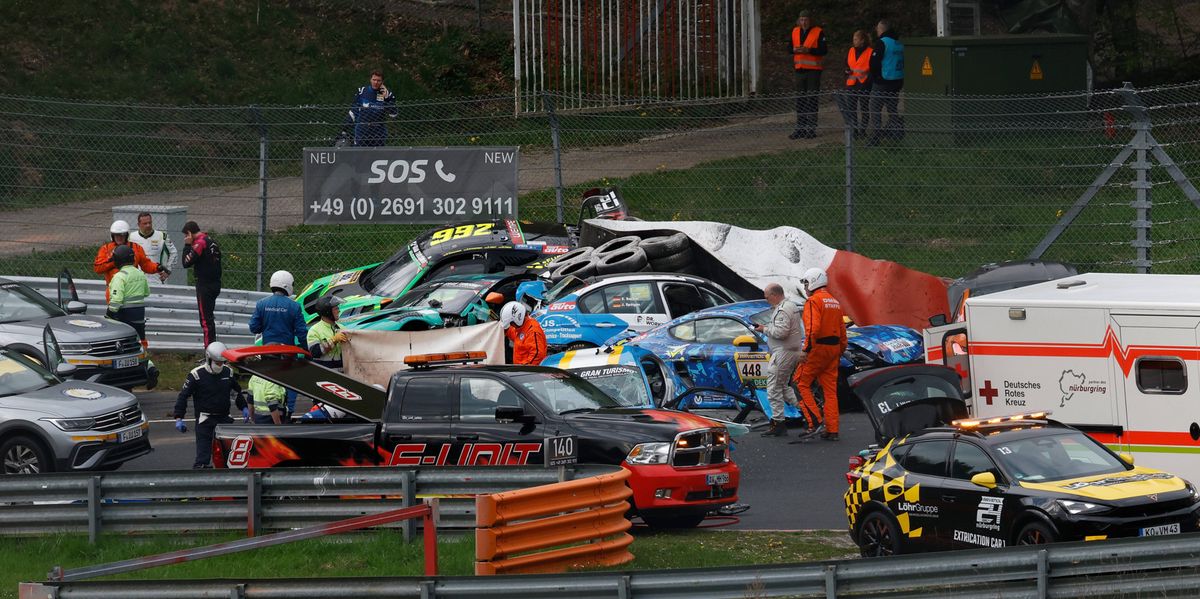 Nürburgring: Pilot stirbt nach Massencrash beim 24-Stunden-Rennen
