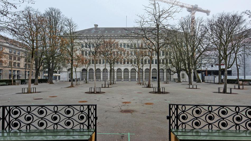 Eine Leitzinssenkung bleibe die Ultima Ratio für die SNB, sagen die Bankvolkswirte.
