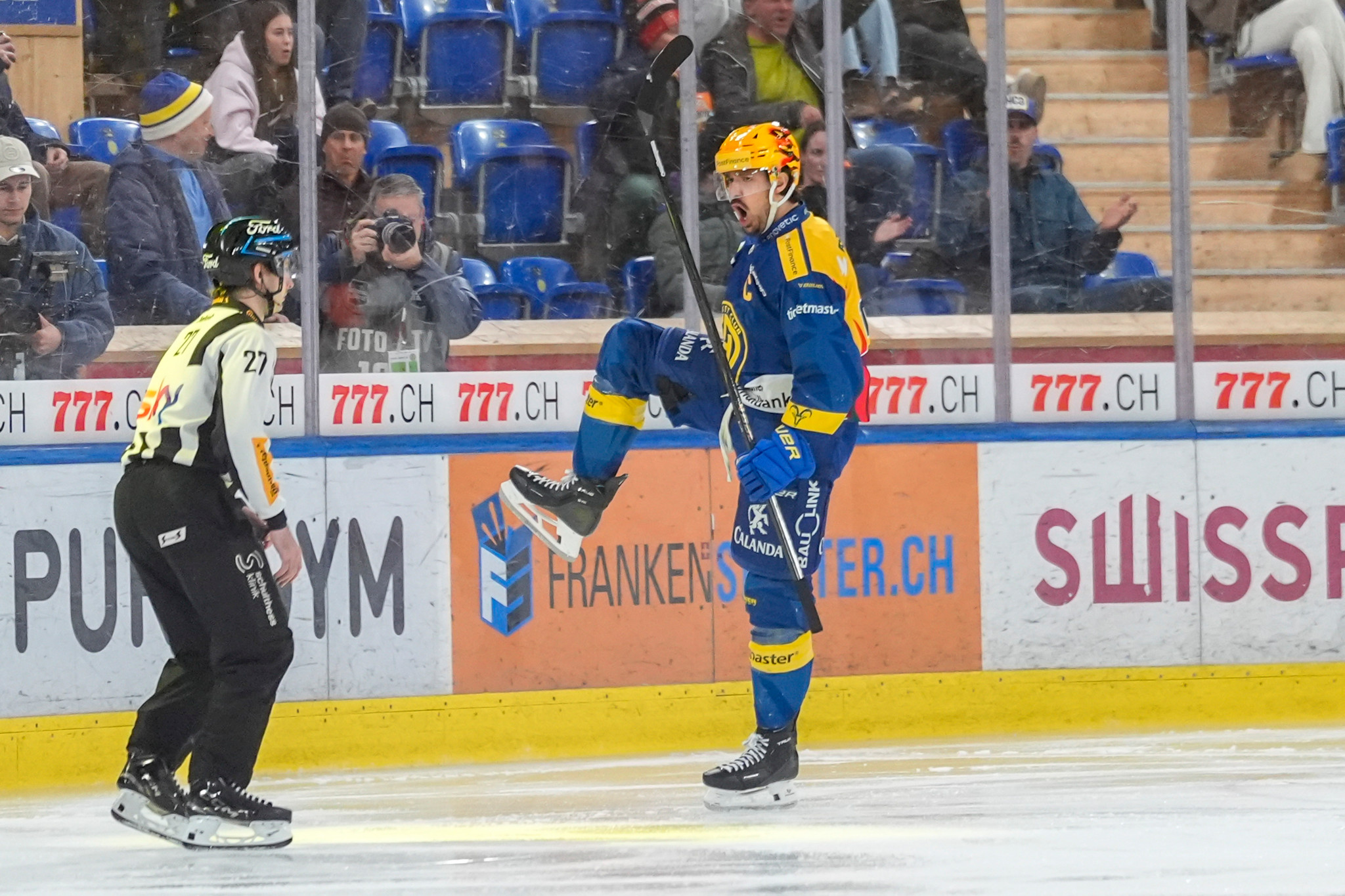 Playoff-Viertelfinal: HCD dreht Partie und schickt den EVZ in die Ferien, Gottéron liegt wieder hinten