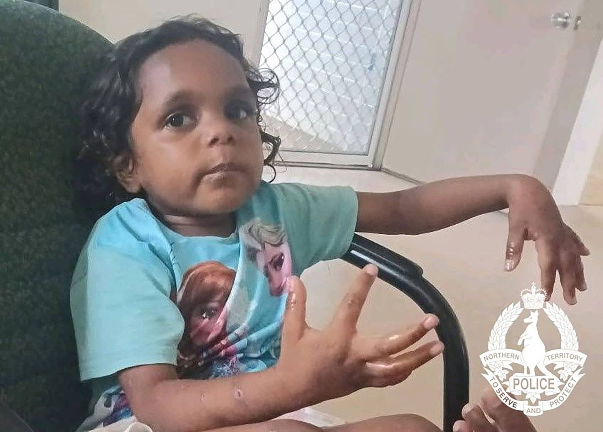 Verdächtiger attackiert: Mordanklage und Ausschreitungen nach dem Tod der fünfjährigen Sharon in Alice Springs