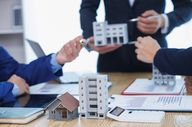 Empira-Studie: Regulatoren und Banken machen Kredite für Immounternehmen teurer