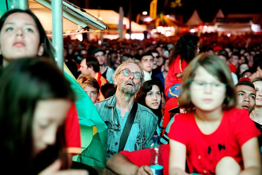 À l’époque, déjà ancienne, où la fan zone de foot était sur l’esplanade des hockeyeurs, devant la patinoire des Vernets.