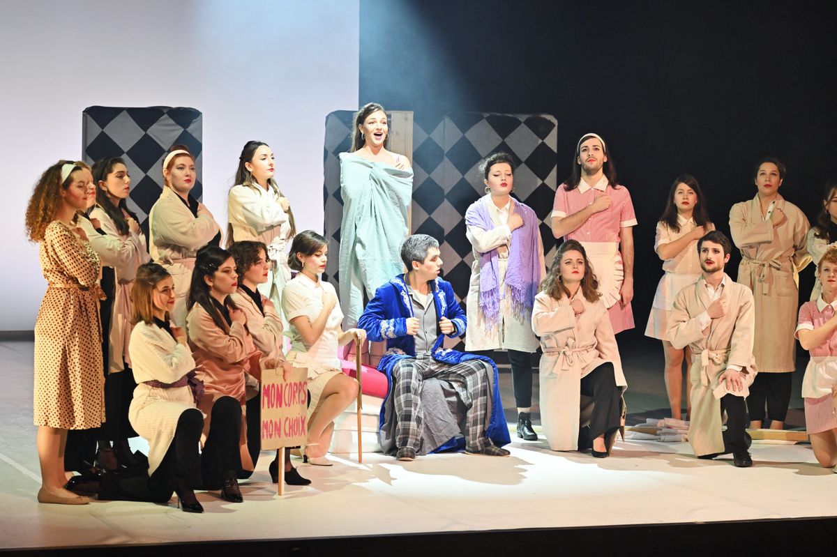 HEMU en collaboration avec le NOF. 
Les Aventures du Roi Pausole d’Arthur Honegger. 
Solistes:
Raphaëlle Mignot, Aline. 
Fanny Utiger, Diane. 
Esther Goodman, Dame Perchuque. 
Zoé Cassard, Mirabelle. 
Solène Nancy, Thierrette. 
Gabriel Colin, Giglio. 
Simon Ruffieux, Le Métayer. 
Pierre Lenoir, Pausole. 
Baptiste Bonfante, Taxis. 

Théâtre de l’Equilibre - Fribourg. 