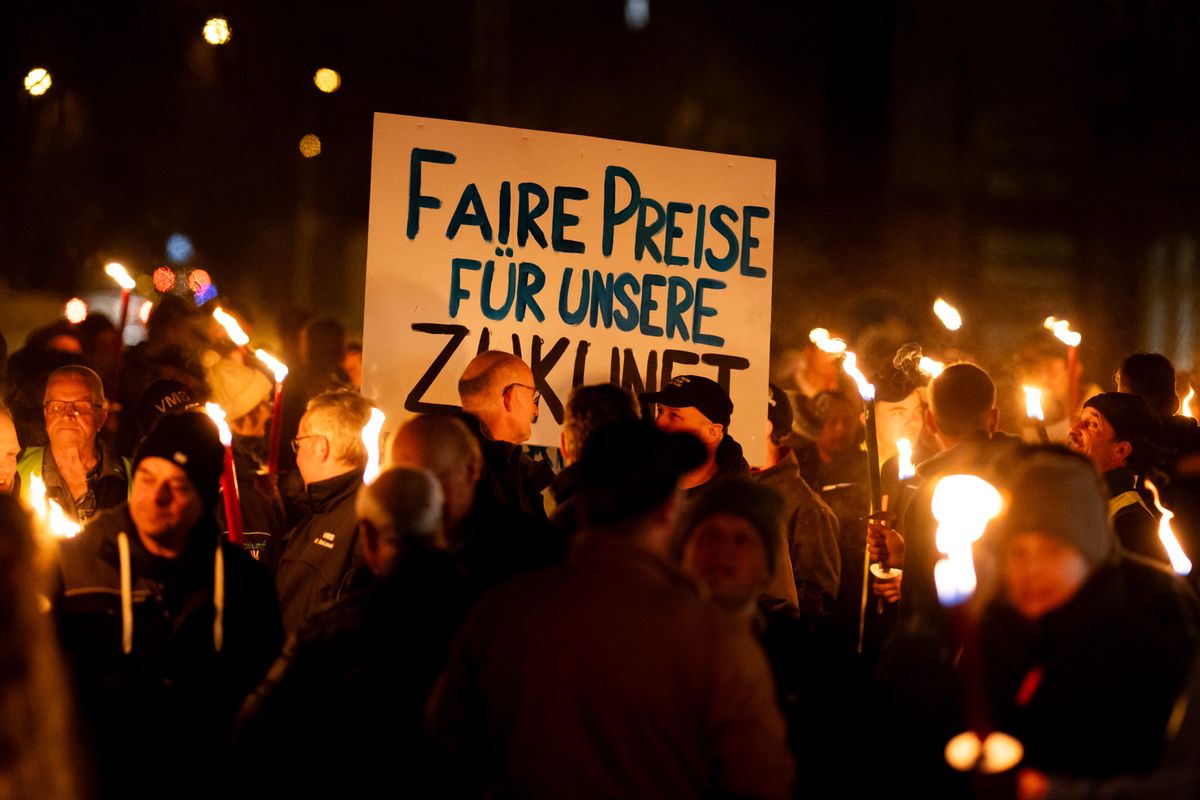 Die Bauern protestieren mit einer Mahnwache auf dem Lindenplatz am Freitag, 1. MAerz 2024, in Buelach. Foto: Christian Merz