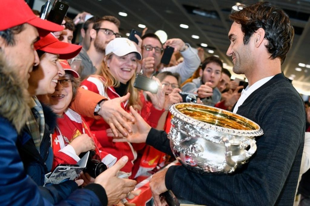 Bain de foule pour la star Roger Federer