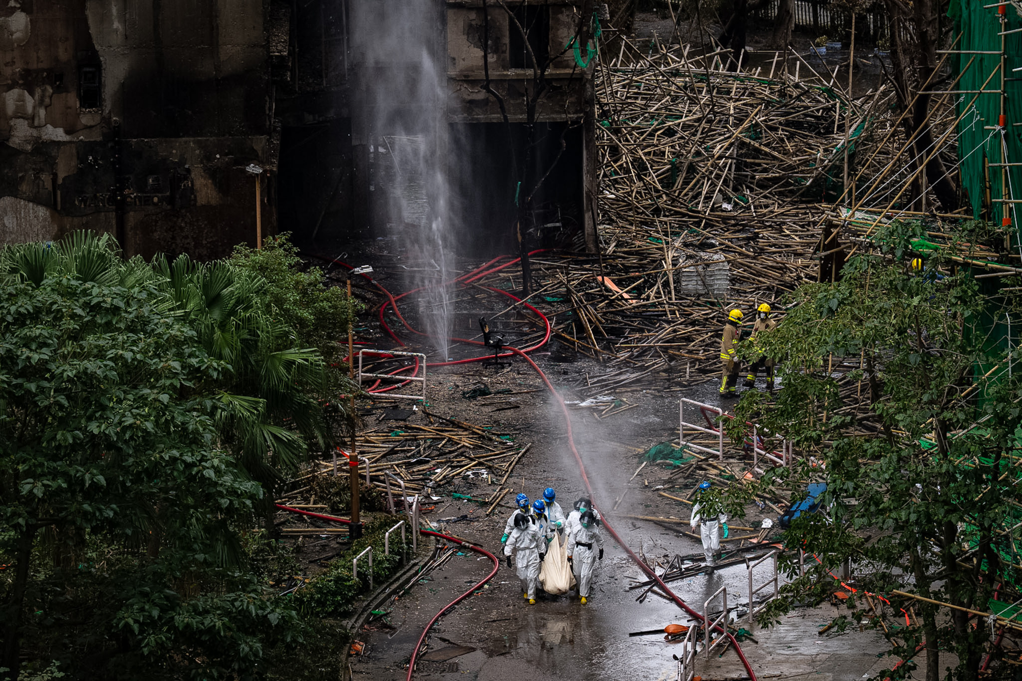 Flames in Hong Kong: Many still missing – Difficult search for fire victims