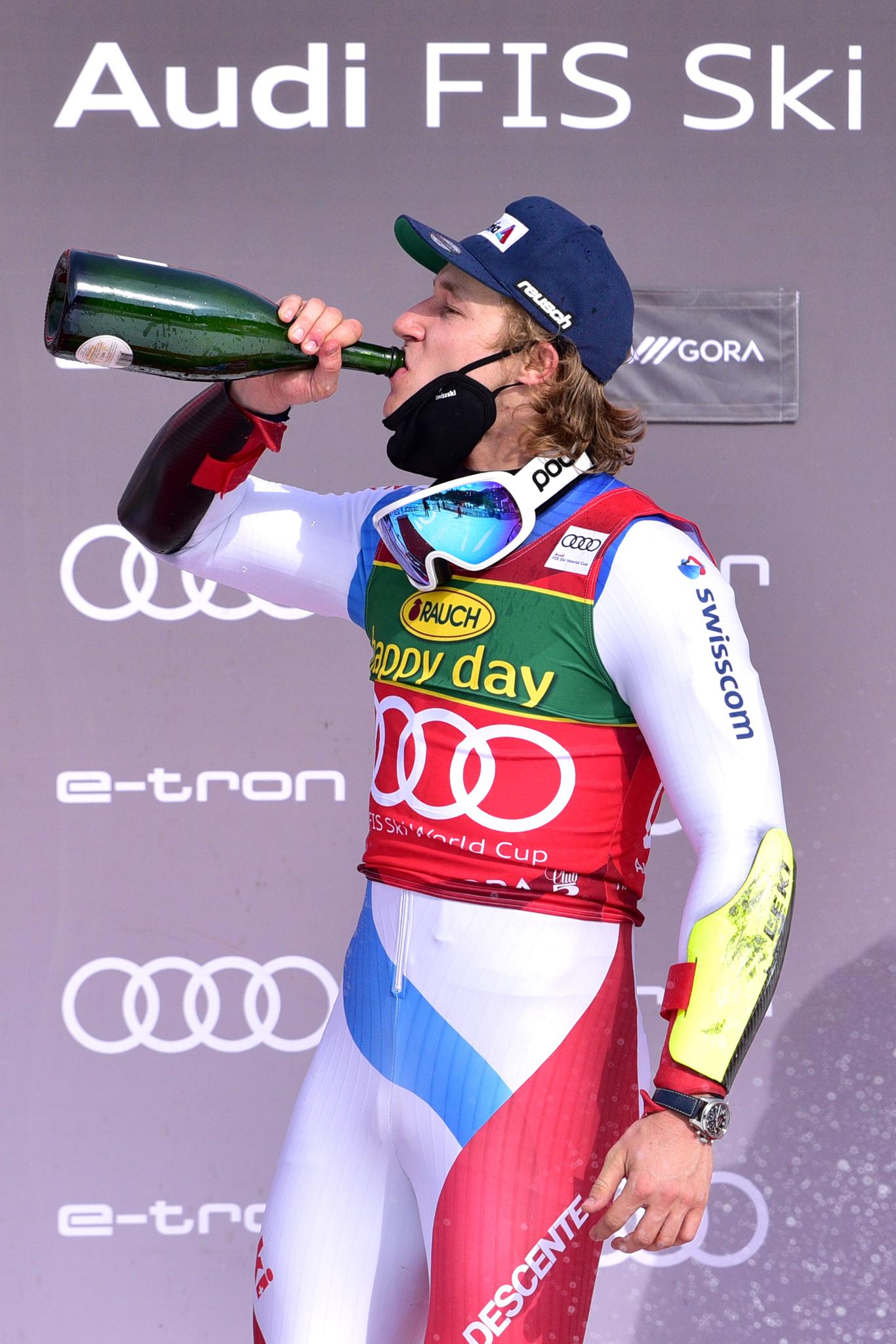Der Champagner soll fliessen: Marco Odermatt will im Winter 2021/22 das Mass der Dinge sein.