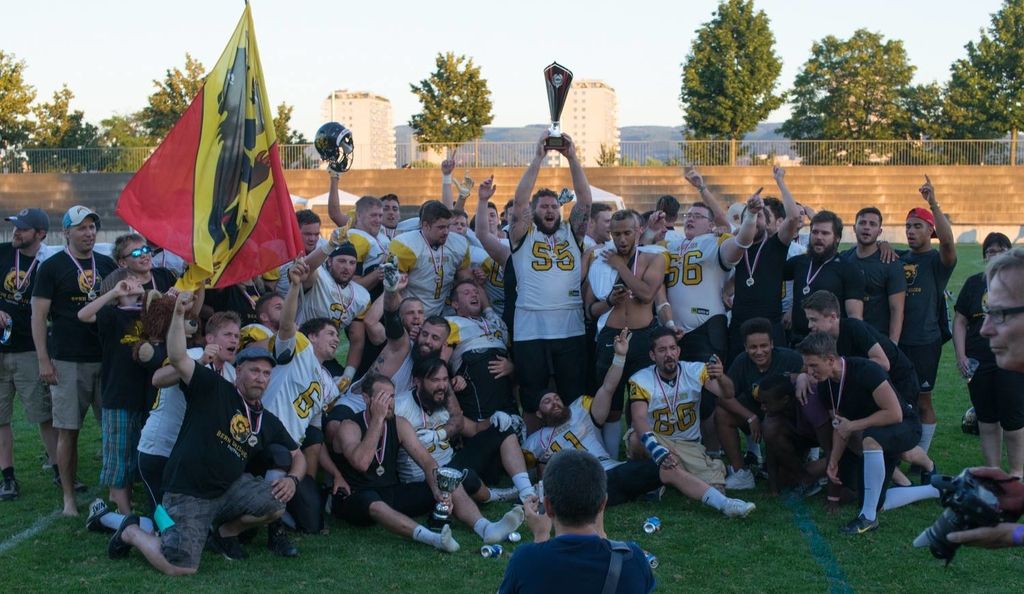 Berner holen sich Meistertitel im American Football Berner Oberländer