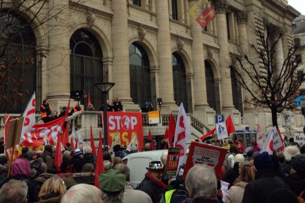 Manifestation à Genève contre l'accord TISA