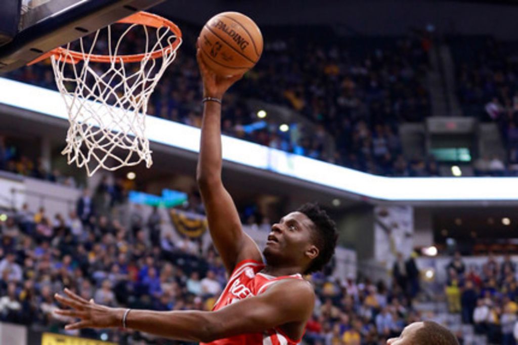 Les Rockets s'inclinent chez les Pacers