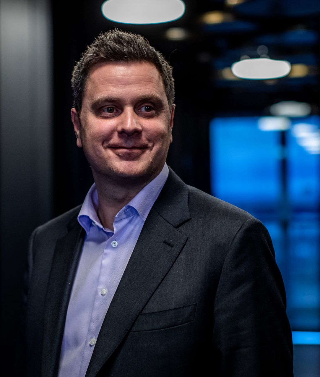 RocheChef Thomas Schinecker Nach dem ersten Flug mit dem Firmenjet