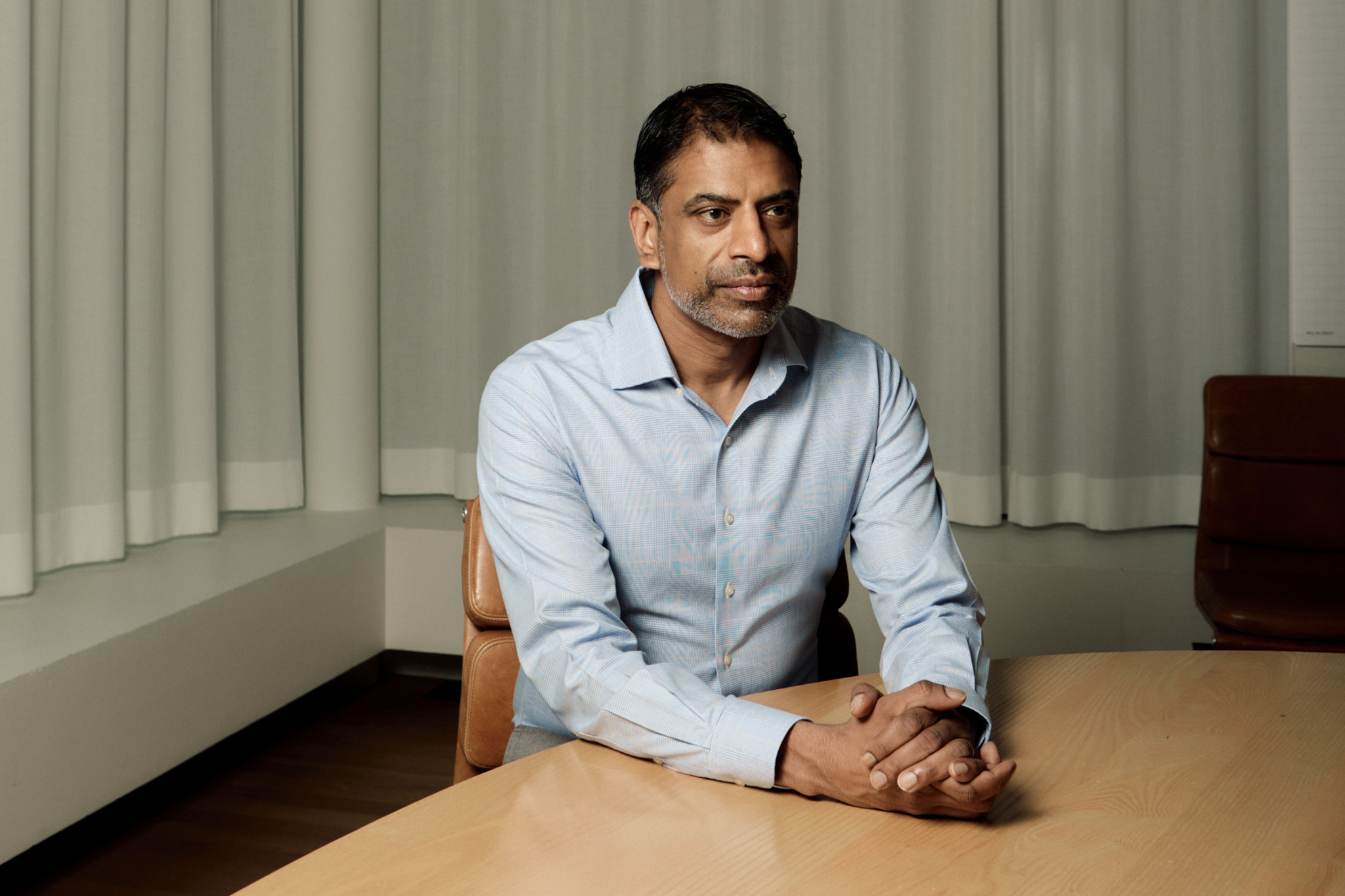 Novartis gains, CEO pay rises