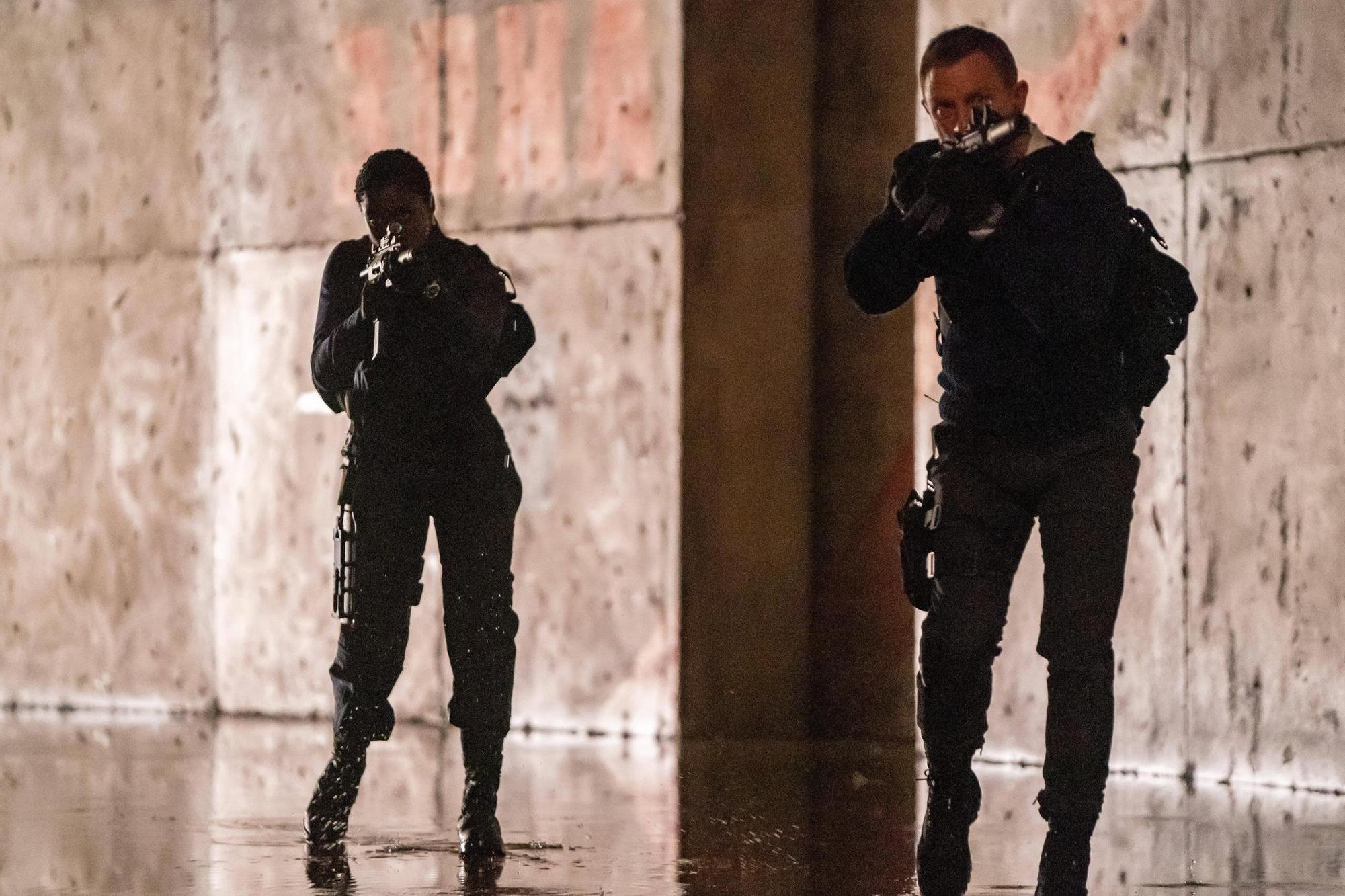 Lashana Lynch alias Nomi in «No Time to Die» an der Seite von Bond-Darsteller Daniel Craig.