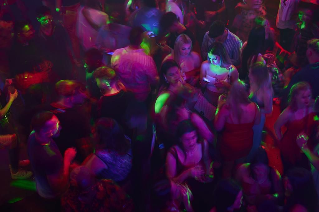 Selon la rumeur, ce sont plusieurs dizaines de jeunes filles qui ont été droguées lors d’une soirée de l’EHL au Mad Club de Lausanne, le jeudi 28 octobre.