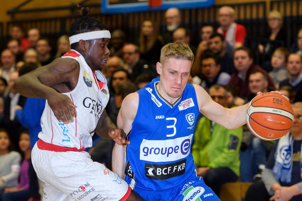 Les Lions s'inclinent face à Fribourg Olympic