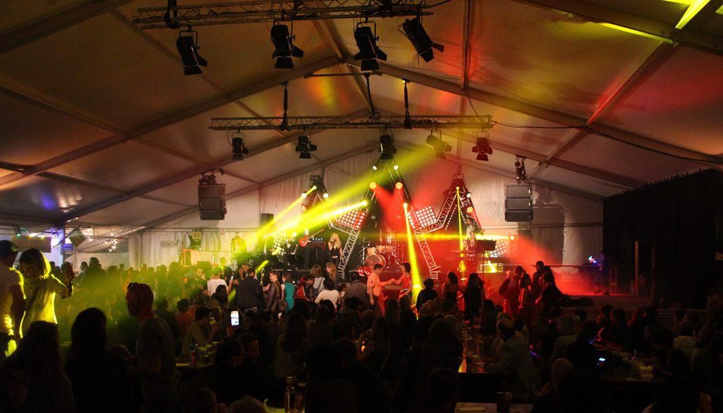 Animations sous la tente.