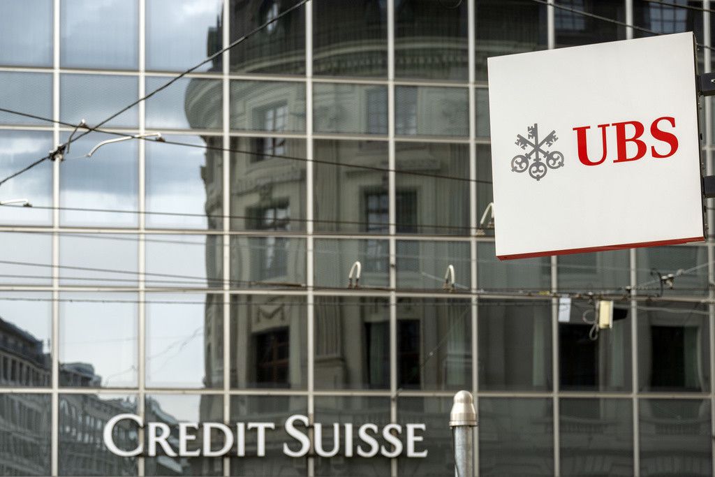 Le 19 mars, UBS, avait accepté, sous la pression des autorités helvétiques, d’acheter sa compatriote pour 3 milliards de francs suisses.