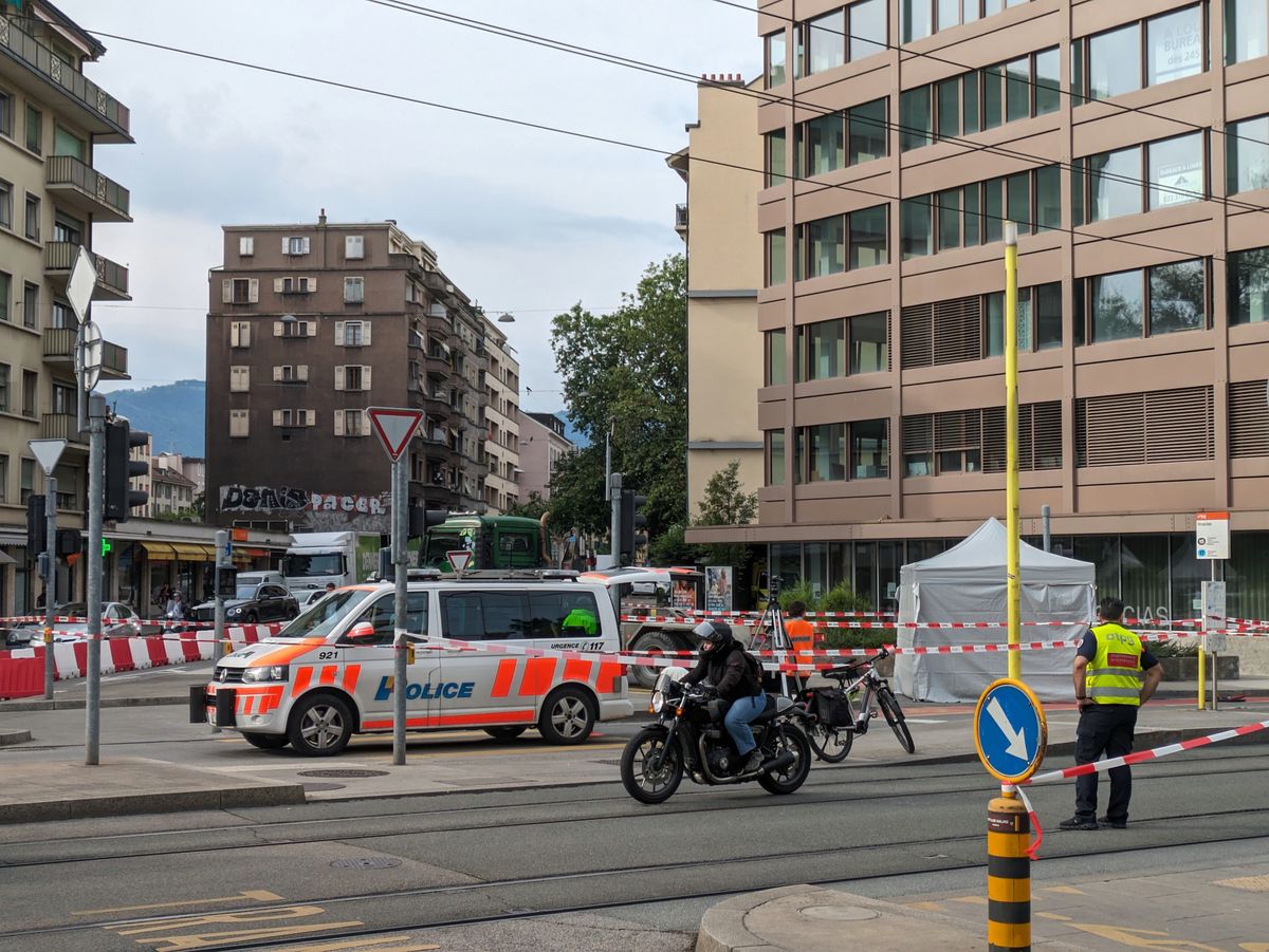 Collision aux Acacias: un cycliste décède