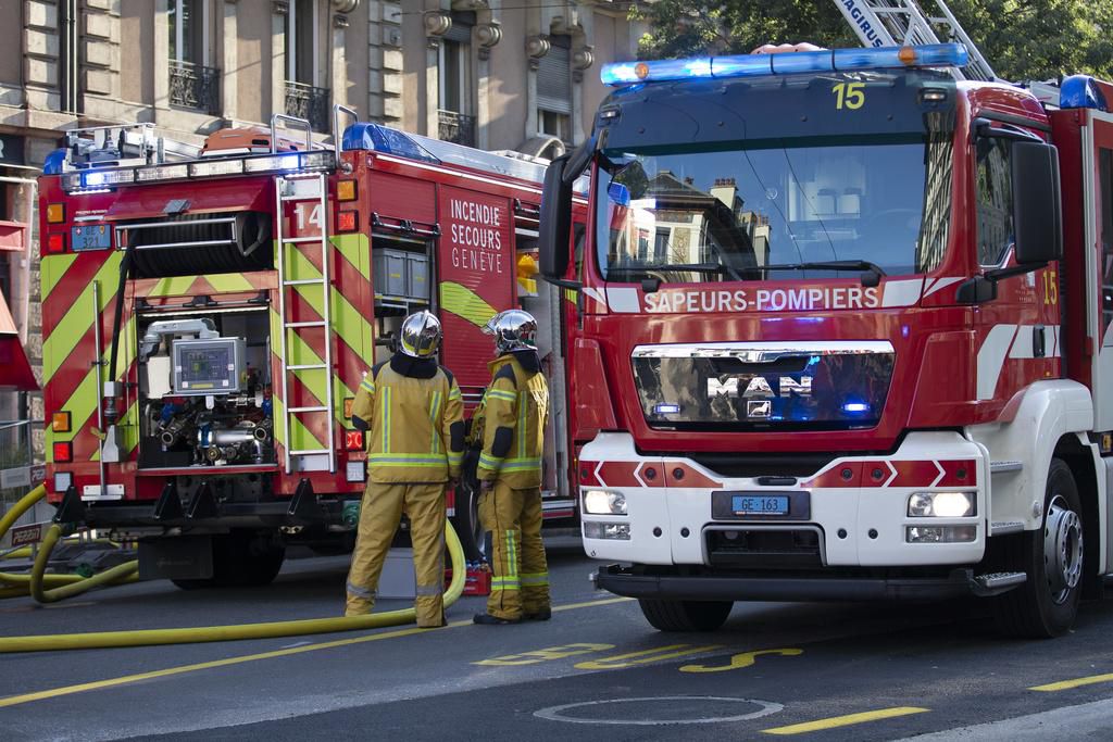 Des pompiers du Service d'incendie et de secours (SIS) lors d’un intervention en août 2021 à Genève (archives).