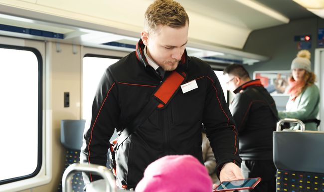 Die ÖV-Branche testet mit «Myride» 2024 ein Modell mit dynamischen Billetpreisen.